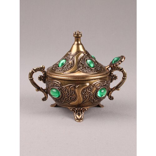 Сахарница с ложкой и крышкой бронзовая с зелеными камнями 3385₽