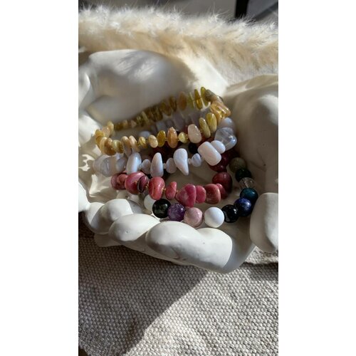 Браслет True Stones, родонит, 1 шт., размер 55 см, размер M, диаметр 5.5 см, розовый