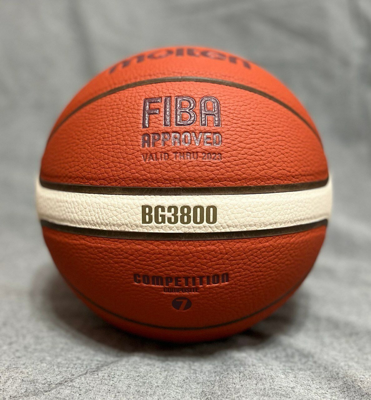 Баскетбольный мяч Molten BG3800. Размер 7. Orange/Ivory. Indoor