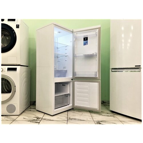 Холодильник Beko RCSK250M00W 3332000₽