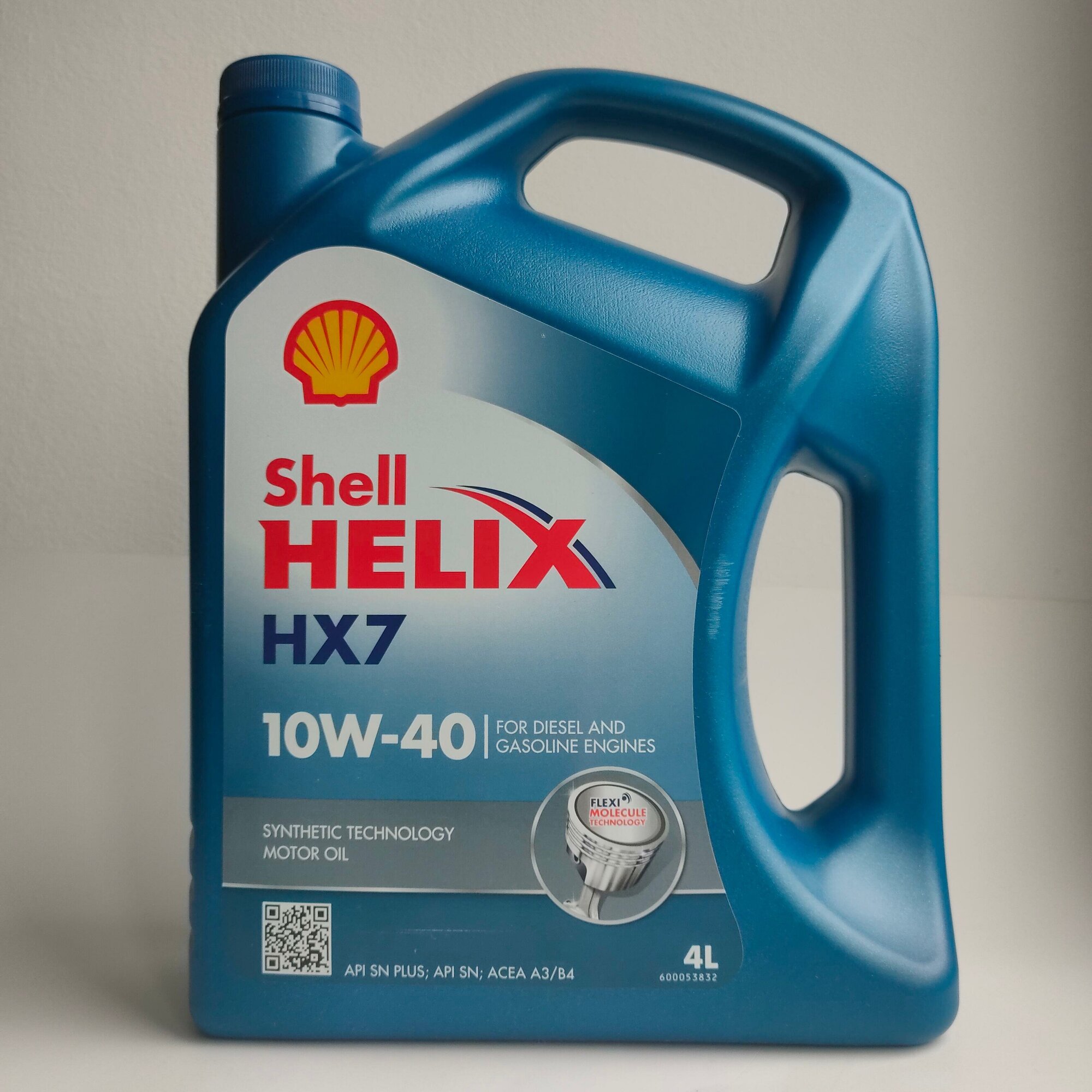 Масло моторное полусинтетическое Shell Helix HX7 10W-40 4 литра