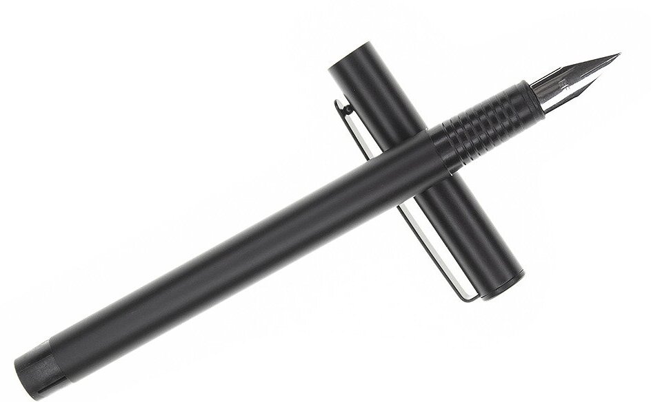 Перьевая ручка чёрный металлик "Модерн", перо 0.38 мм (Extra Fine)