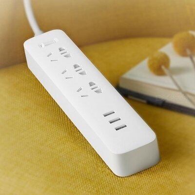 Удлинитель Xiaomi Mi Power Strip 3 XMCXB01QM 3 розетки с/з 10А / 2500 Вт