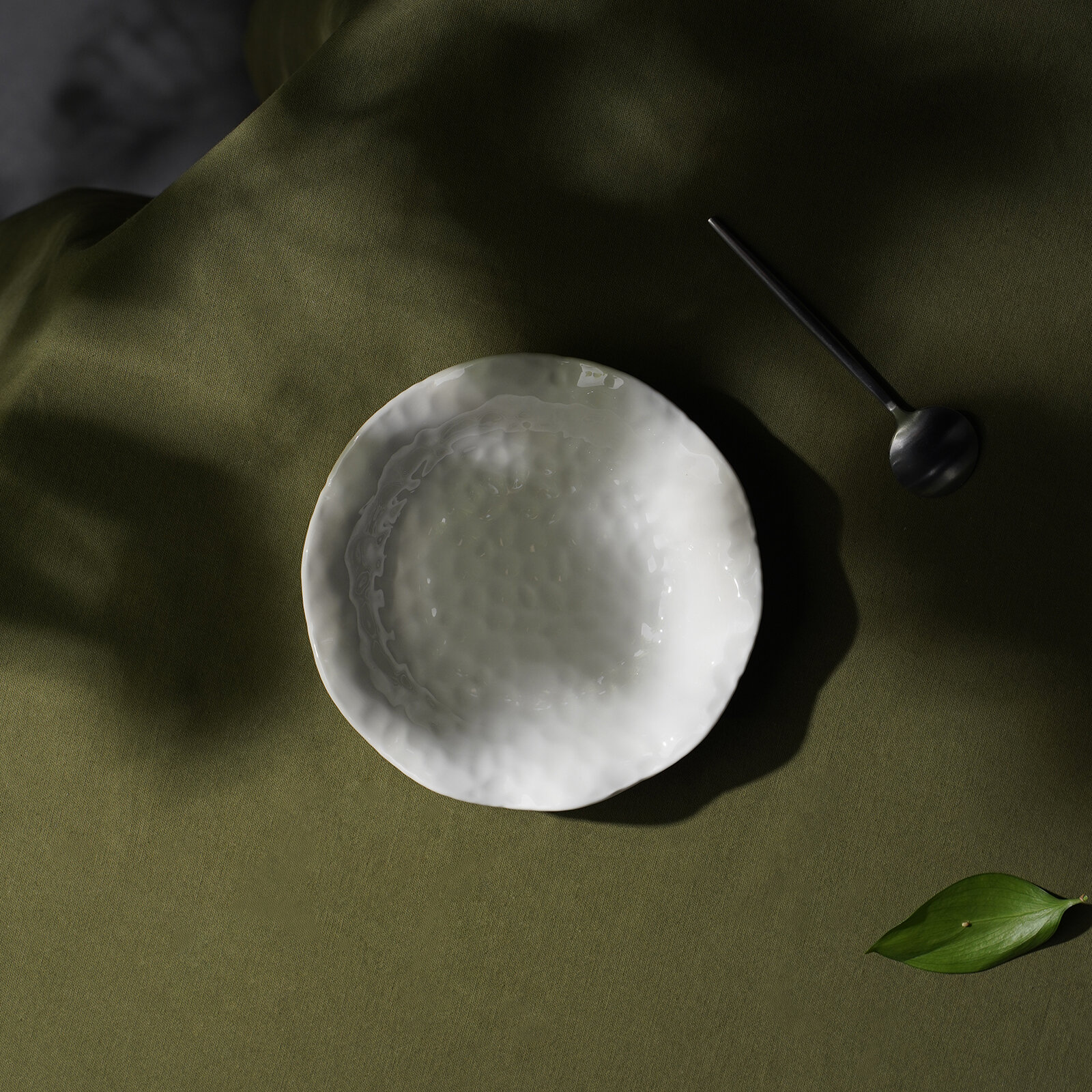 Тарелка керамическая пирожковая «Воздушность», 220 мл, d=15 см, цвет белый