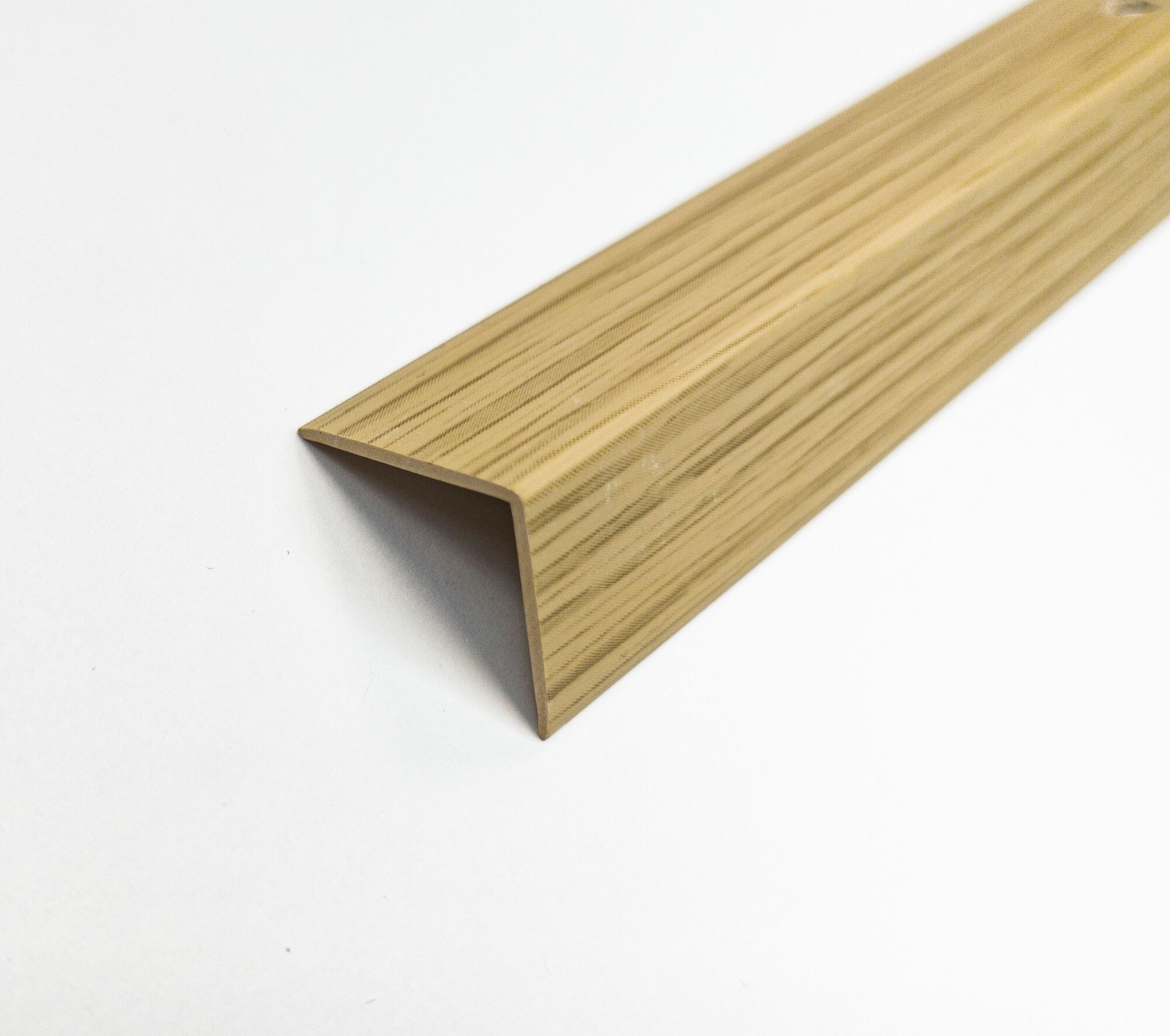 Уголок арочный гибкий ПВХ декоративный 5х17 мм длина 27м CEZAR (Польша) HE0034 Светлый дуб 5шт