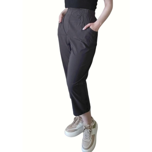 фото Капри летние, полуприлегающий силуэт, повседневный стиль, пояс на резинке, стрелки, карманы, стрейч, размер 64, серый astoriadi