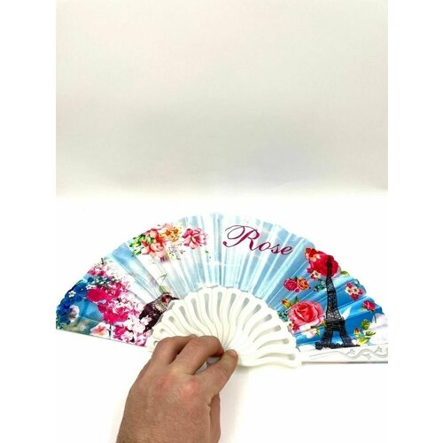 Складной веер с пластиковым основанием и рисунком 