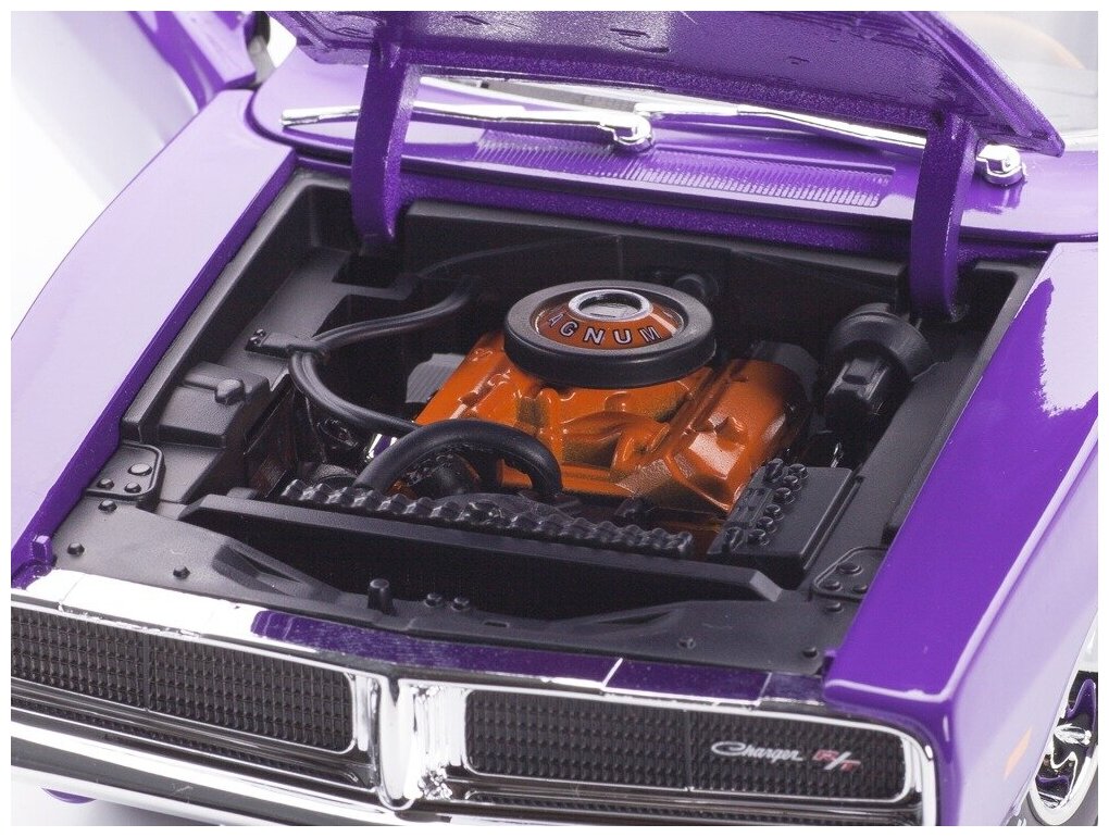 Maisto Машинка металлическая Dodge Charger R/T 1969, 1:18, черная - фото №11
