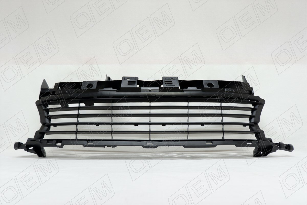 Решетка переднего бампера для Рено Логан 2 2013-2018 год выпуска (Renault Logan 2) O.E.M. OEM3684