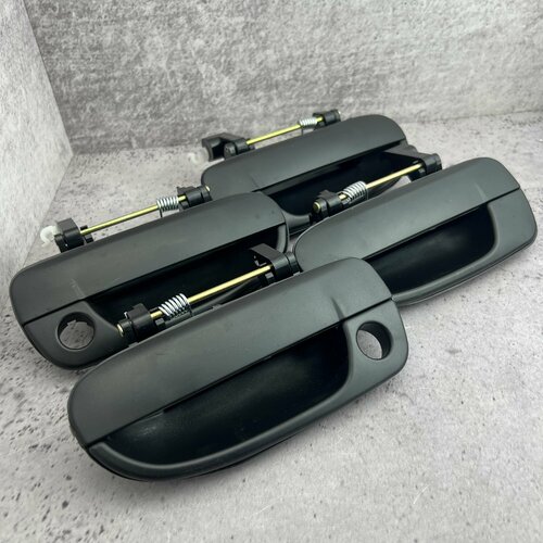 Комплект всех наружных ручек на Hyundai Accent (Тагаз). 4 штуки. Артикула : 8366025000, 8365025000, 8265025000, 8266025000