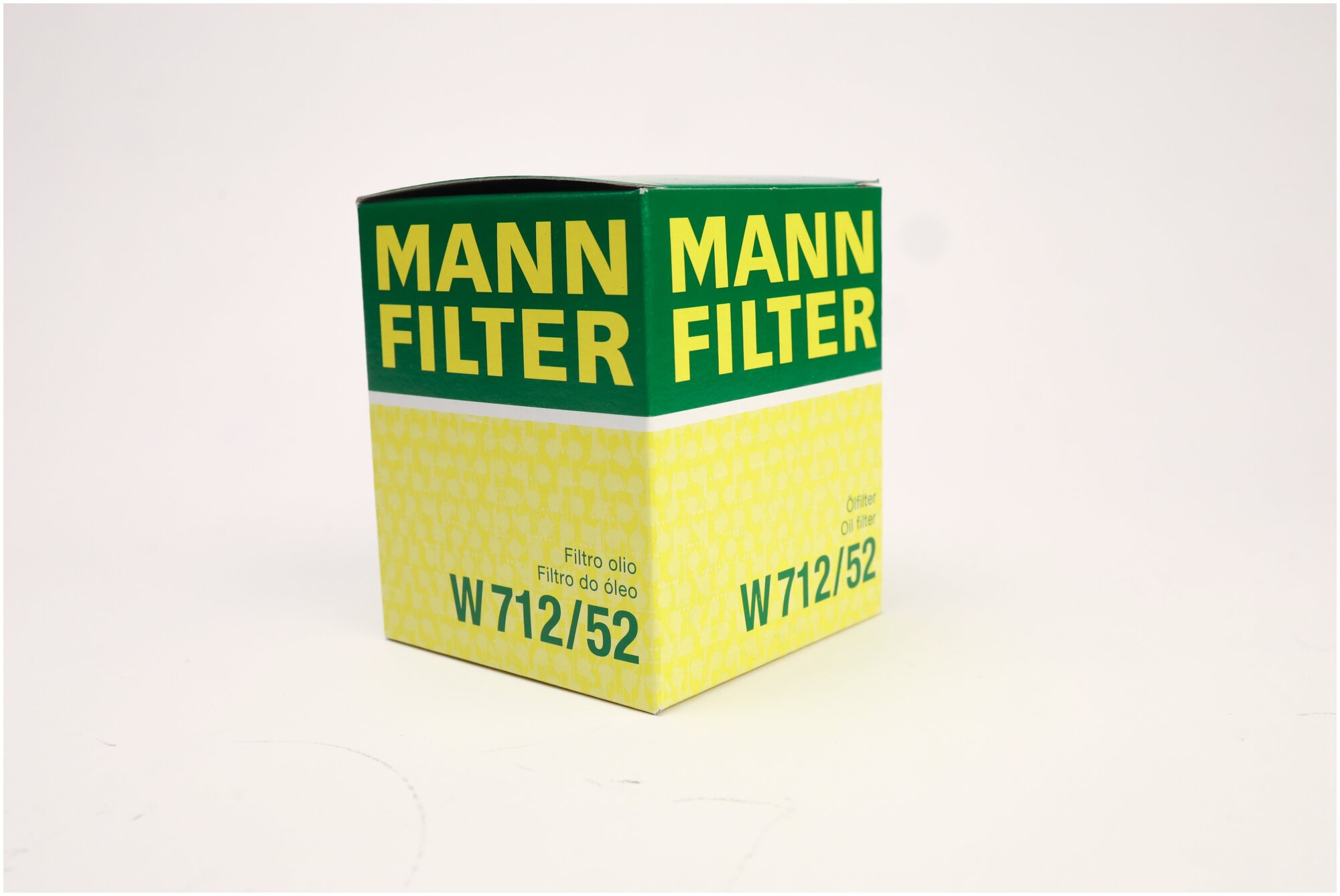 Масляный фильтр MANN FILTER W 712/52