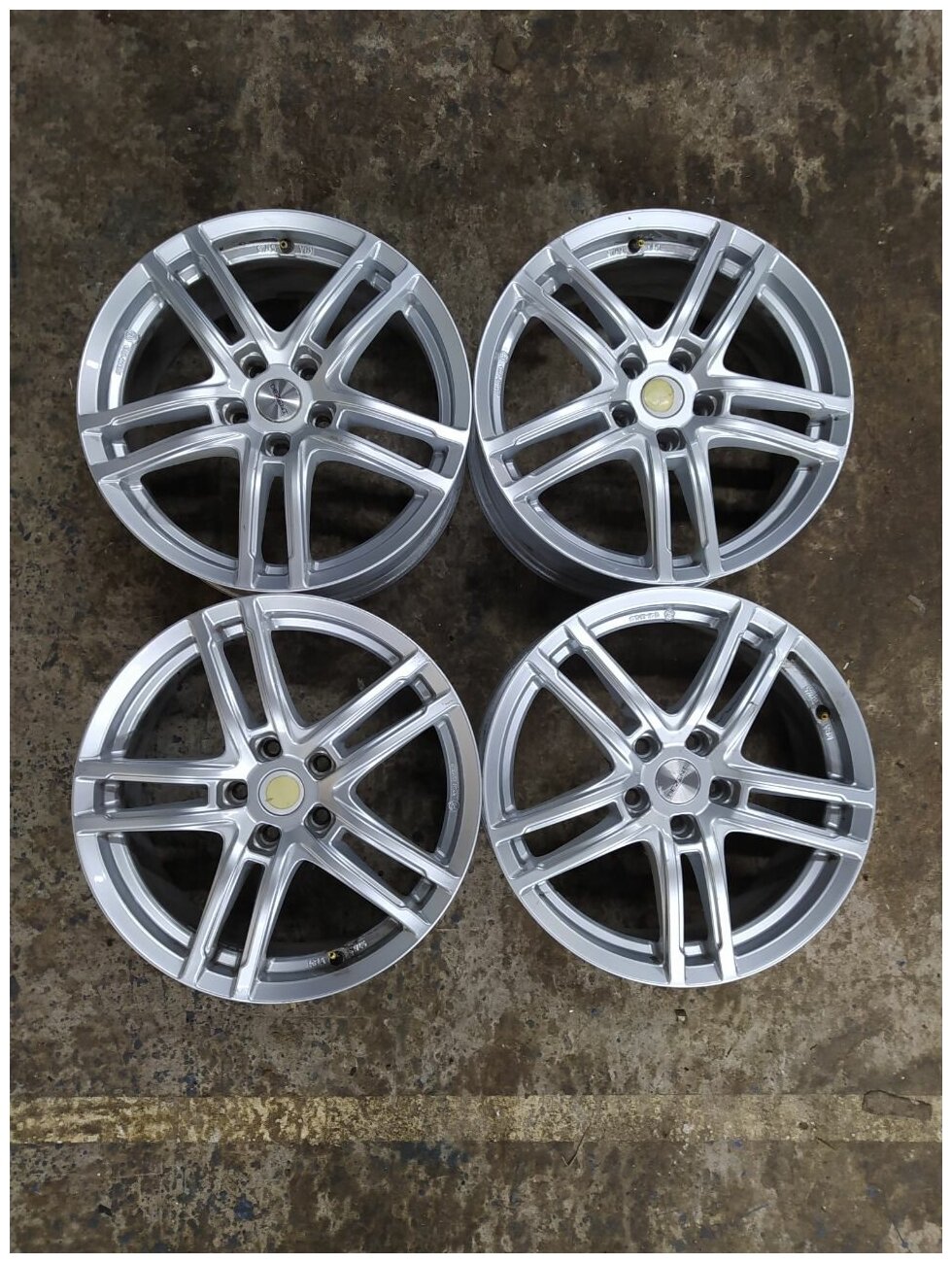 Колесные диски Dezent 7.5xR18/5x112 66.6 (Реплика)