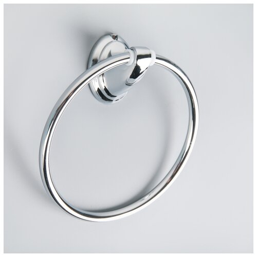 фото Держатель для полотенца кольцо "шарм" 1499334 сима-ленд