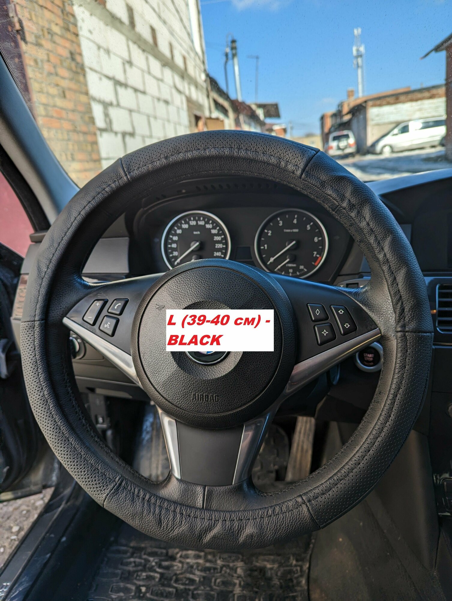 Универсальный чехол оплетка на руль автомобиля из натуральной кожи black size L(39-40 см)