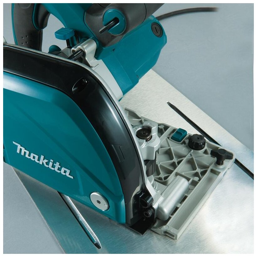 Дисковая пила Makita CA5000XJ, 1300 Вт синий - фотография № 8