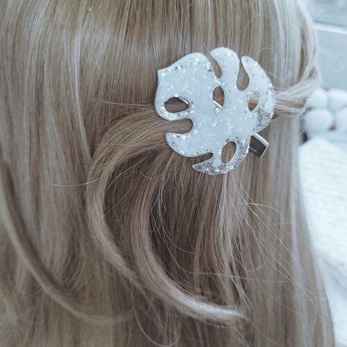 Набор заколок Монстера 2 шт 7 см ручная работа белый кристал 399₽