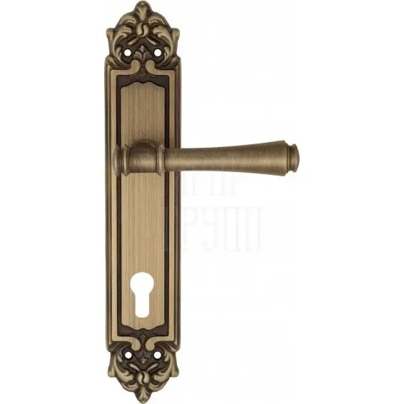 Дверная ручка Venezia "CALLISTO" на планке PL96 матовая бронза (cyl)