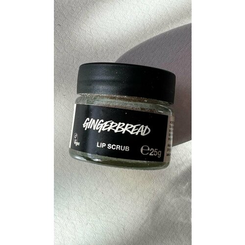 LUSH Скраб для губ Gingerbread lip scrub 25 гр 650₽