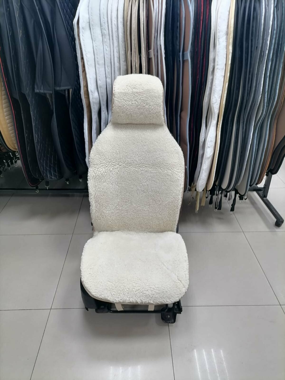 Меховые накидки из натуральной овечьей шерсти на передние сиденья автомобиля, 1шт.