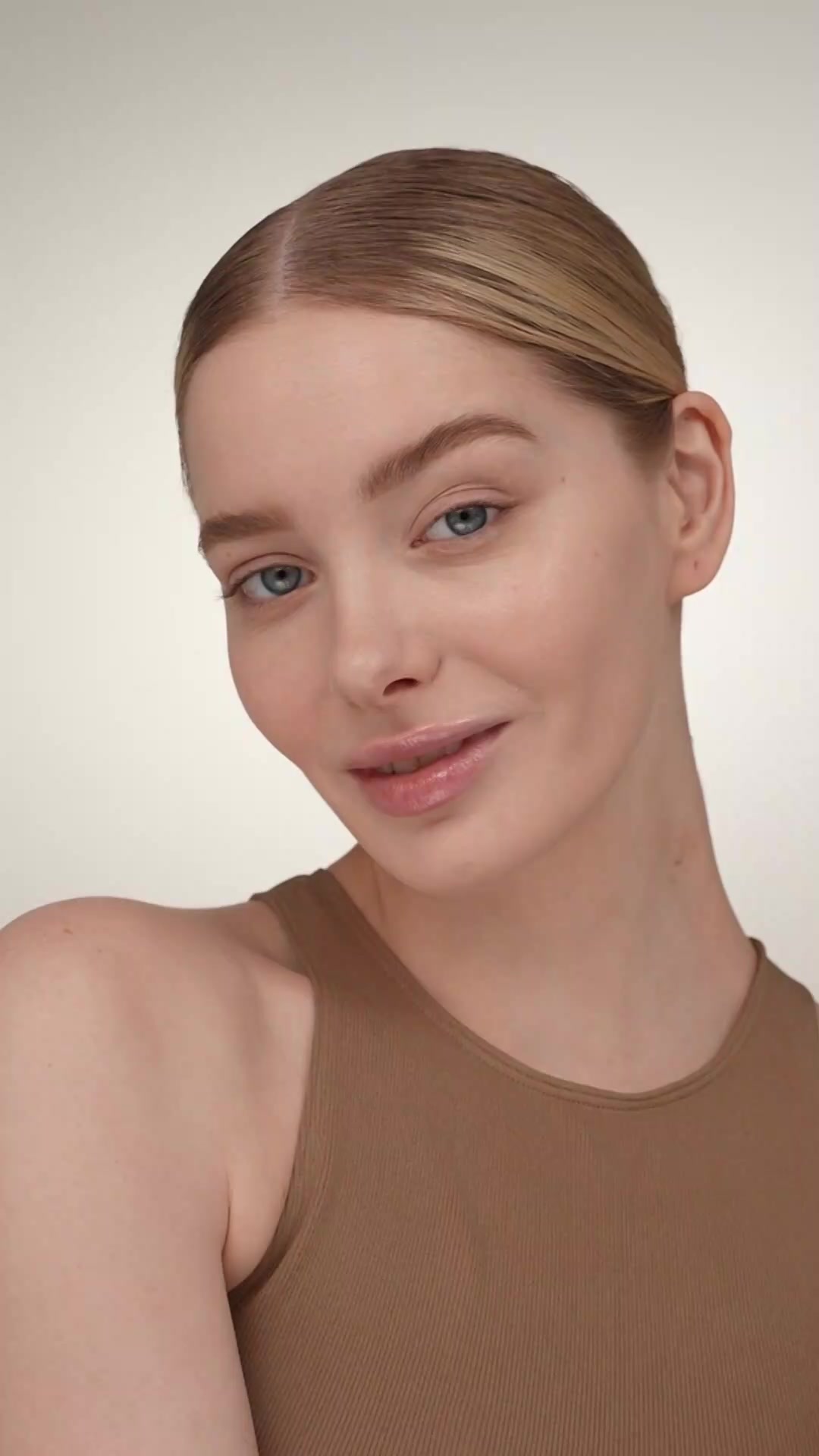 Гель для умывания лица с пребиотиками очищающий SHIKstudio MICROBIOME SYSTEM PREBIOTIC RESTORING FACE WASH — фото 1
