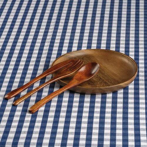 Набор деревянной посуды-4 предмета, деревянная тарелка из Тика - 18 см. со столовыми приборами.