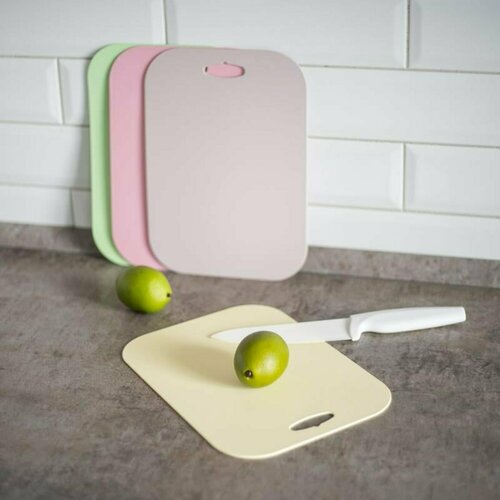 Доска разделочная гибкая универсальная 28х20 см в ассортименте 310₽