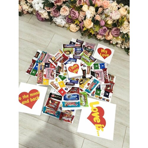 Шоколадные батончики в коробке раскидушка 4 в 1 со сладостями