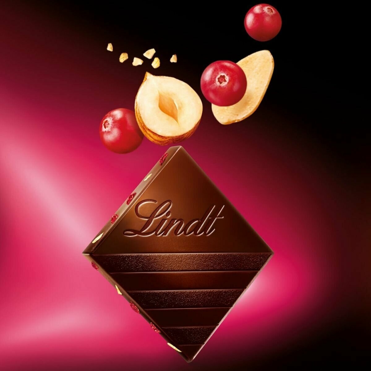 Lindt Excellence темный шоколад с клюквой, фундуком и миндалем, 100 г - фотография № 4