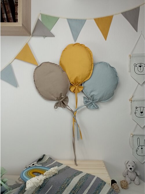 Воздушные шарики из ткани 3 шт./ Декор на стену в детскую комнату/ Сканди декор для детской / Какао, горчичный, серый