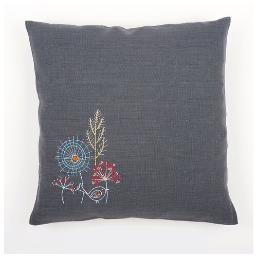 фото Подушка стилизованные цветы набор для вышивания vervaco