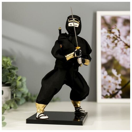 Кукла коллекционная Чёрный ниндзя с мечом 25х12,5х12,5 см