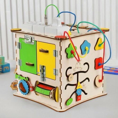 деревянный детский развивающий бизикуб совенок bк 01 1 Бизикуб Iwoodplay Развивающий куб, с электрикой, 25х25 см