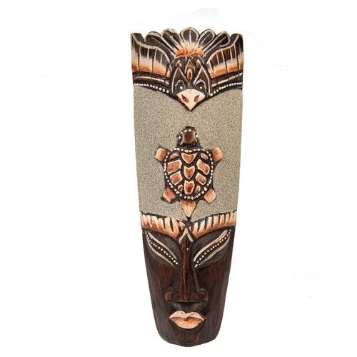 Маска деревянная 30 см, декорированная песком и вырезанным рисунком черепахи и орла.