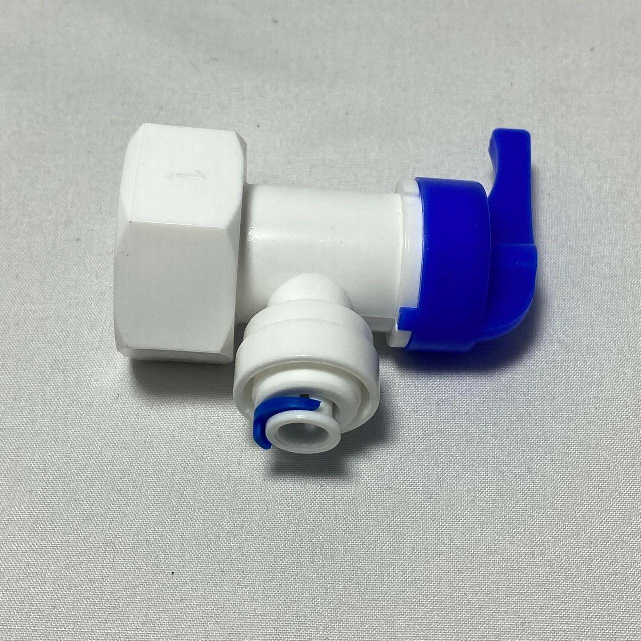 Кран-вентиль для накопительного бака фильтра UFAFILTER (3/4" внутренняя резьба - 1/4" трубка) - фотография № 3