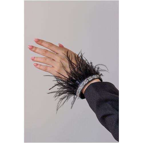 фото Гибкий браслет из черных перьев handmilamade