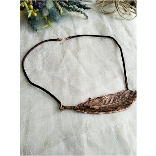 фото Подвеска медная пёрышко медная мастерская galatea