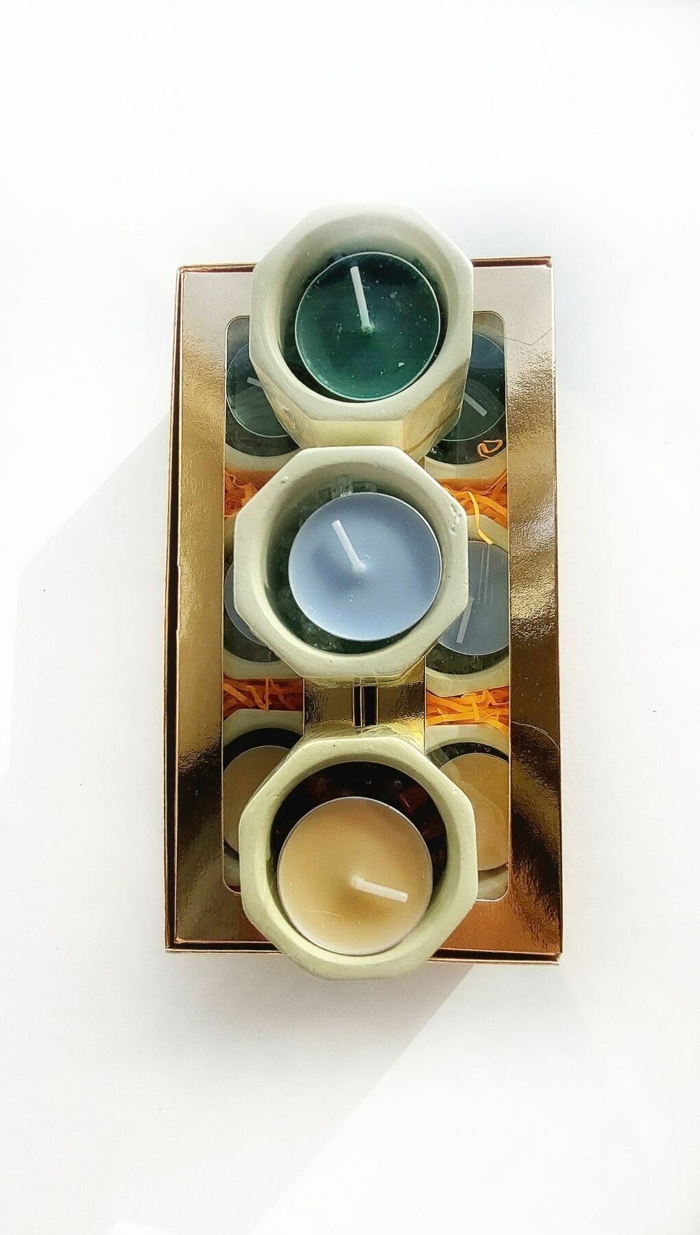 Набор подсвечников "Три цвета" с чайными свечами - фотография № 6