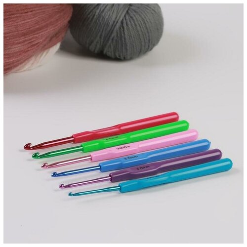 Набор крючков для вязания, с пластиковой ручкой, d - 2,5-5 мм, 14 см, 6 шт, цвет разноцветный 2 шт набор цветных алюминиевых крючков с пластиковой ручкой 2 5 5 мм 6 шт упак hobby
