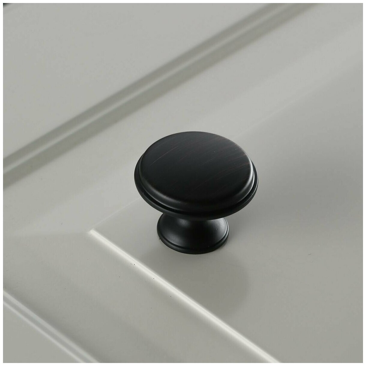 Ручка мебельная кнопка GTV (Польша) черная матовая (комплект 2 шт.) - фотография № 2
