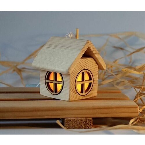 Фонарик-ночничок светодиодный домик с четырьмя окошками