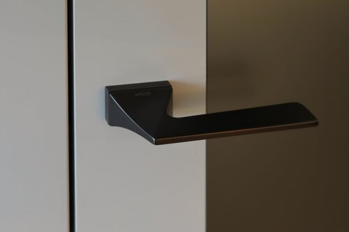 Изображение товара Ручка дверная APECS "VANGARD", раздельная, черная, цинково-алюминиевый сплав, 2 шт