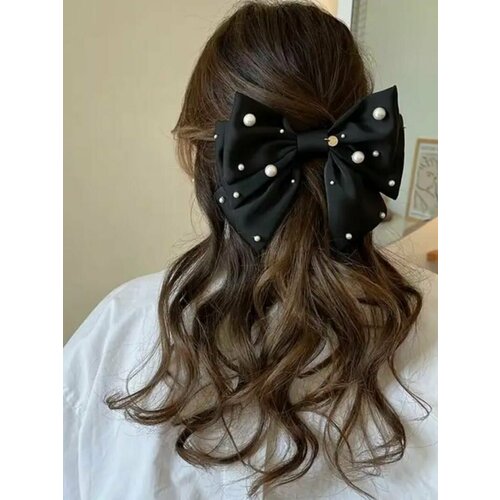 Атласный бант для волос с жемчугом