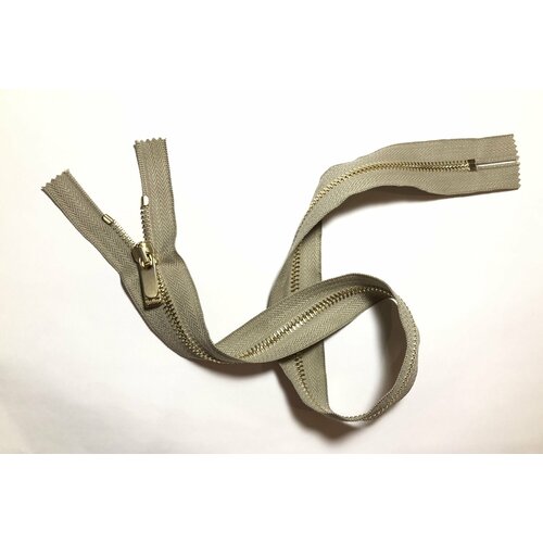 Молния металлическая неразъёмная бежевая -основазвено- матовое золото и бегунок золотой с логотипом на язычке Max Mara STUDIO R ZIP Т5 - 52см 1 зам 400₽