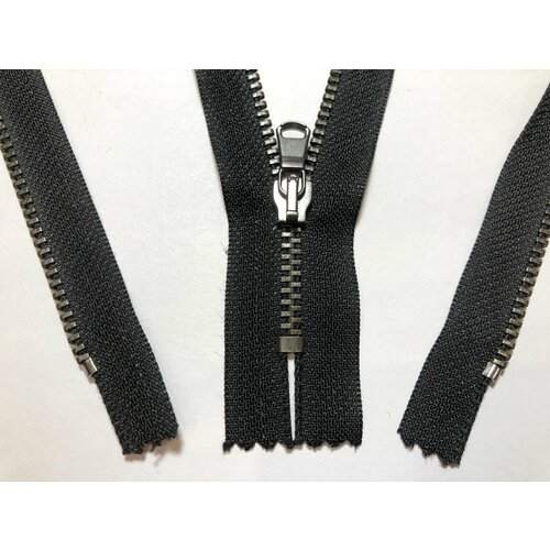 Молния металлическая неразъёмная чёрная- основа тёмн никель- звено и бегунок Т4 - 46см 1зам 1шт CR Испания 450₽