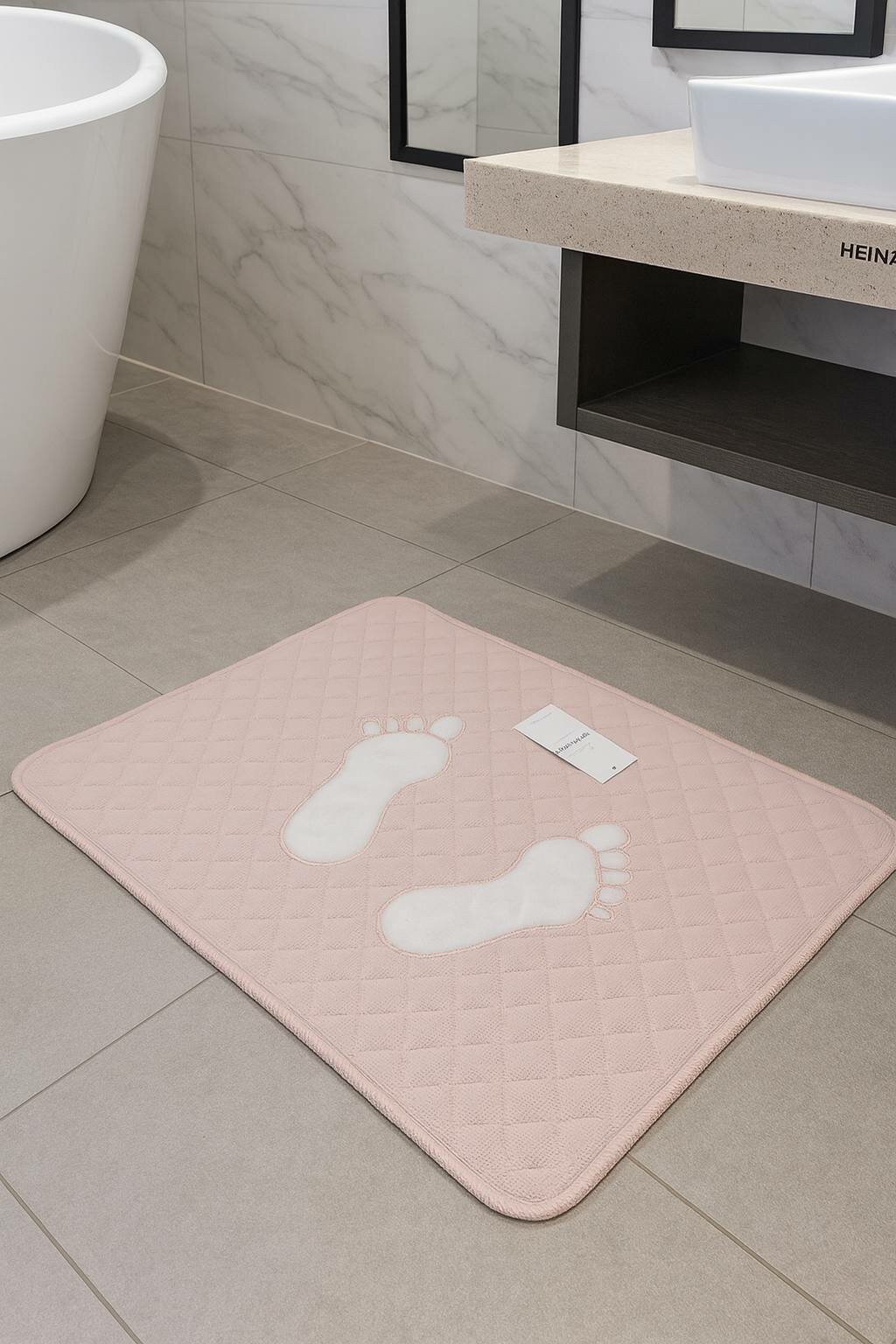 Мягкий и уютный коврик для ванной комнаты — фото 1