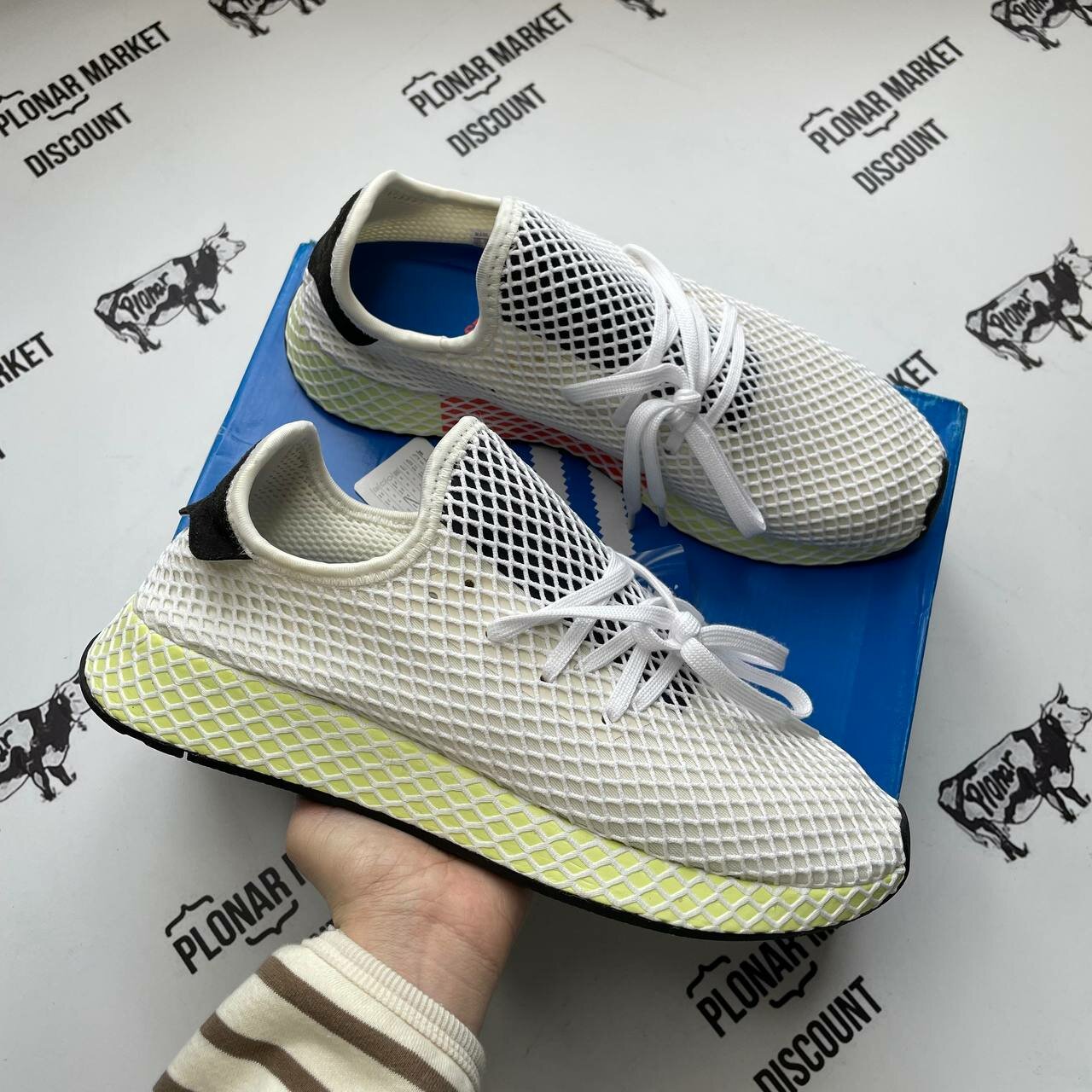 Кроссовки adidas Deerupt Runner