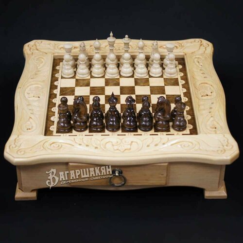 Шахматный стол на ножках 50х50см - Ручная работа из ореха