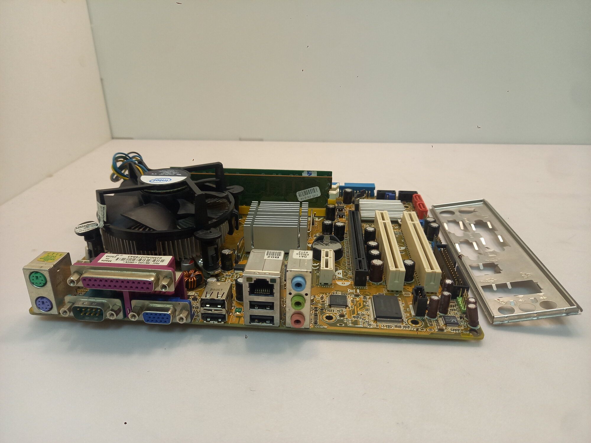 M/B ASUS P5G-MX LGA775 PCI-E+SVGA+CPU INTEL Pent E5700 3.0Gh +RAM 2Gb DDR2
