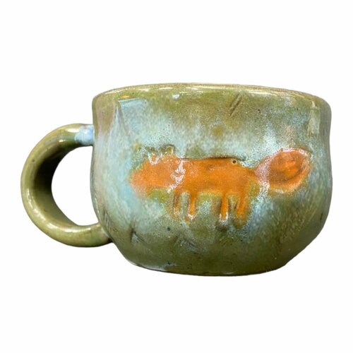 Кружка ручной работы Лиса и ёлки светло-зелёная керамика 250 мл 3451₽