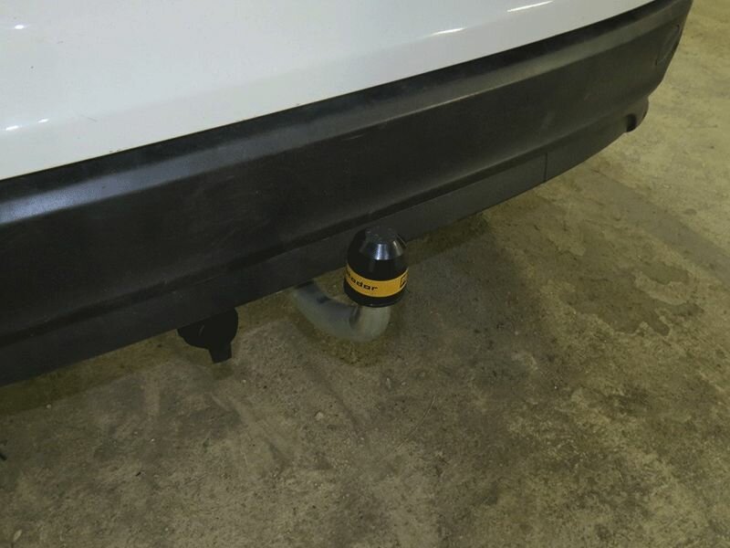 Фаркоп Motodor для Ford Focus 3 Универсал 2010- (оцинкованный шар)(паспорт и сертификат в комплекте)(без электрики) 90706-A